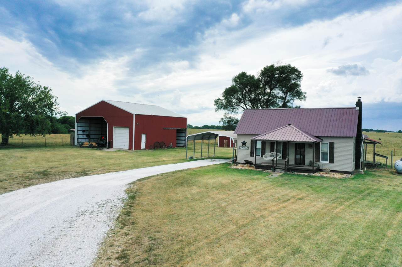 20530 925 Rd - Photo 1