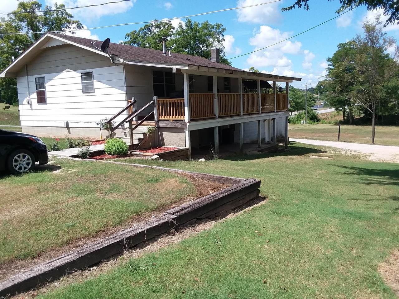 818 & 816 Johnson Avenue - Photo 1