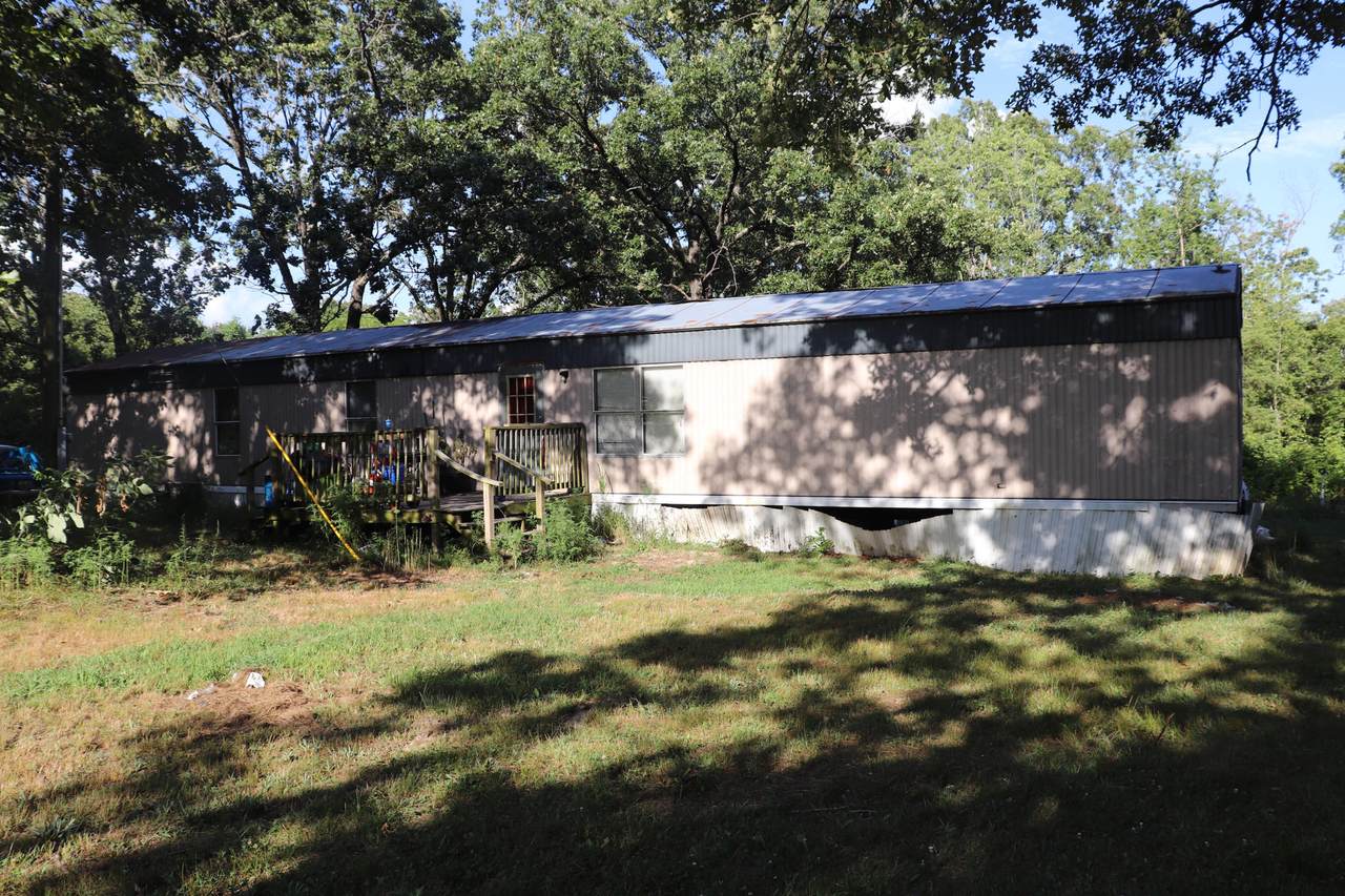 2555 Farmland Road - Photo 1
