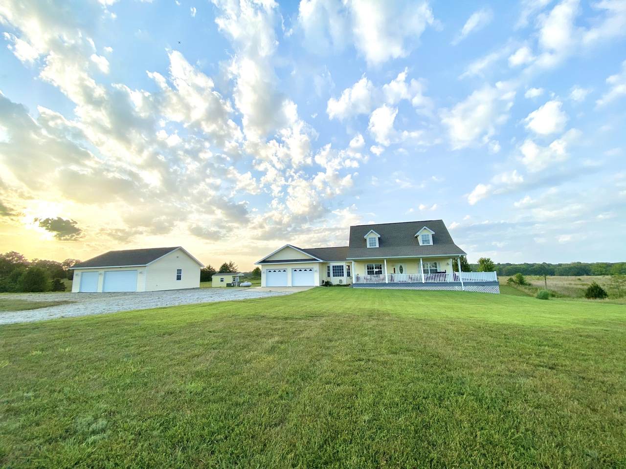 6552 Private Road 1601 - Photo 1
