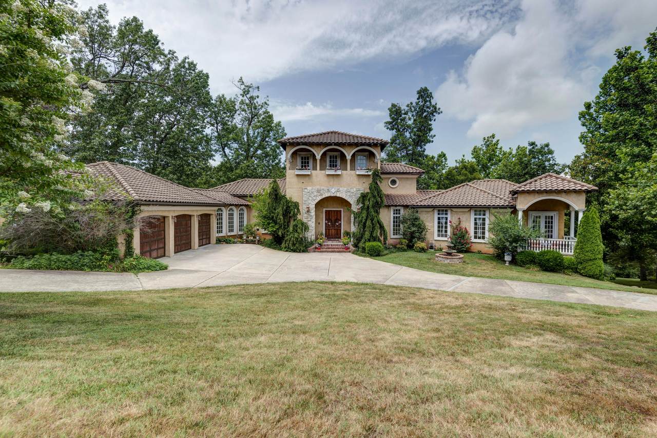 5293 Whitehaven Drive - Photo 1