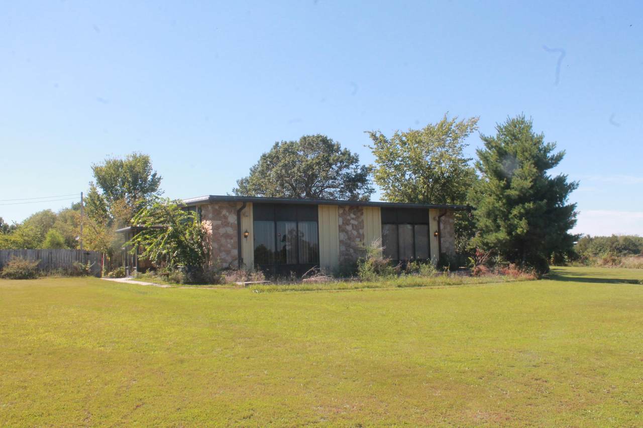 Hc77 Box 1040 - Photo 1