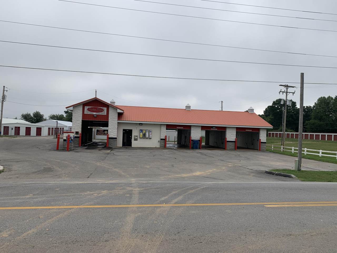 410 Public Avenue - Photo 1