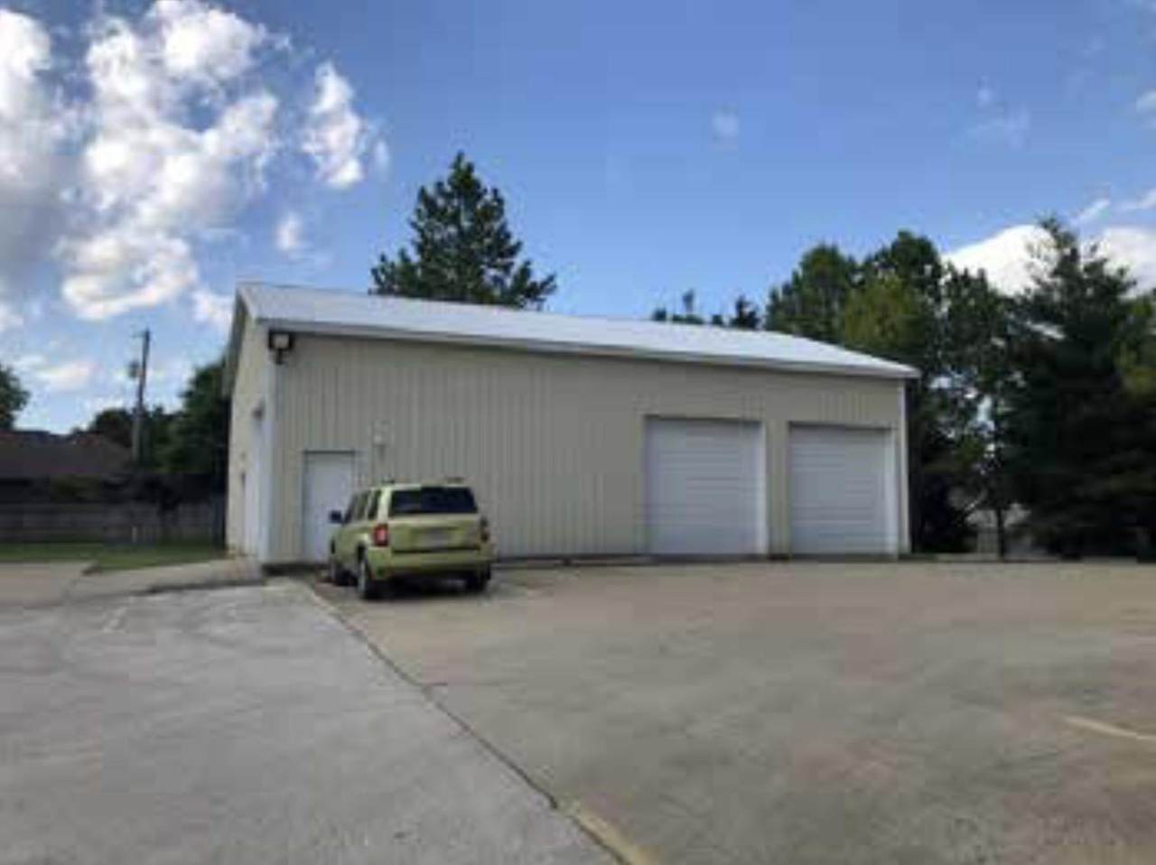 4411-4419 State Highway D - Photo 1