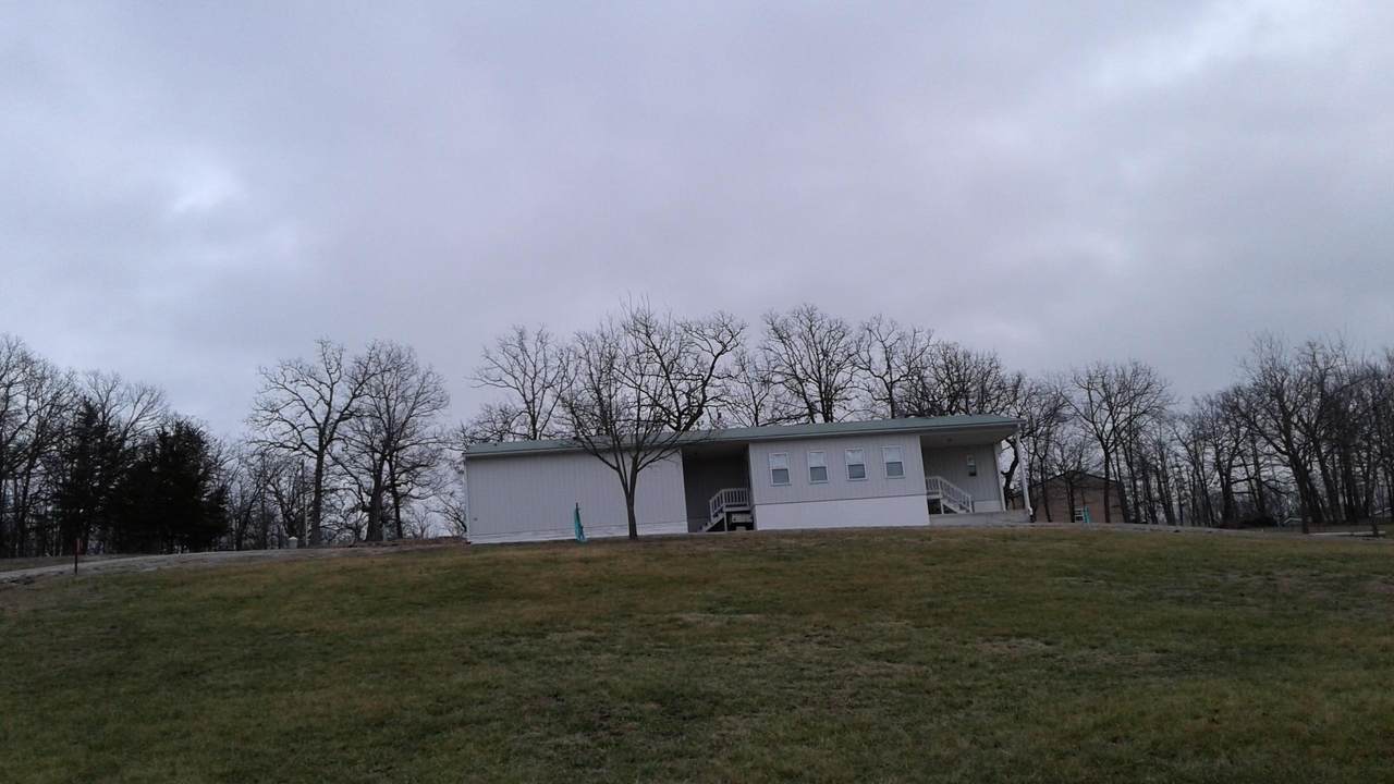 22432 Redbud - Photo 1