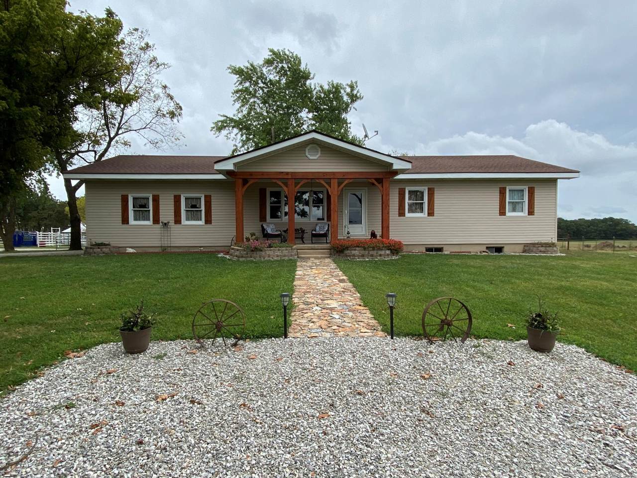 6002 Dewitt Drive - Photo 1