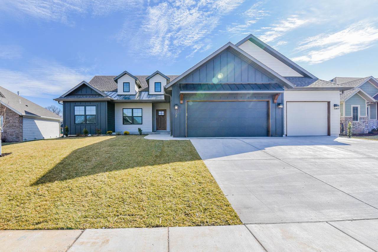 4717 Forest Trails Drive - Photo 1