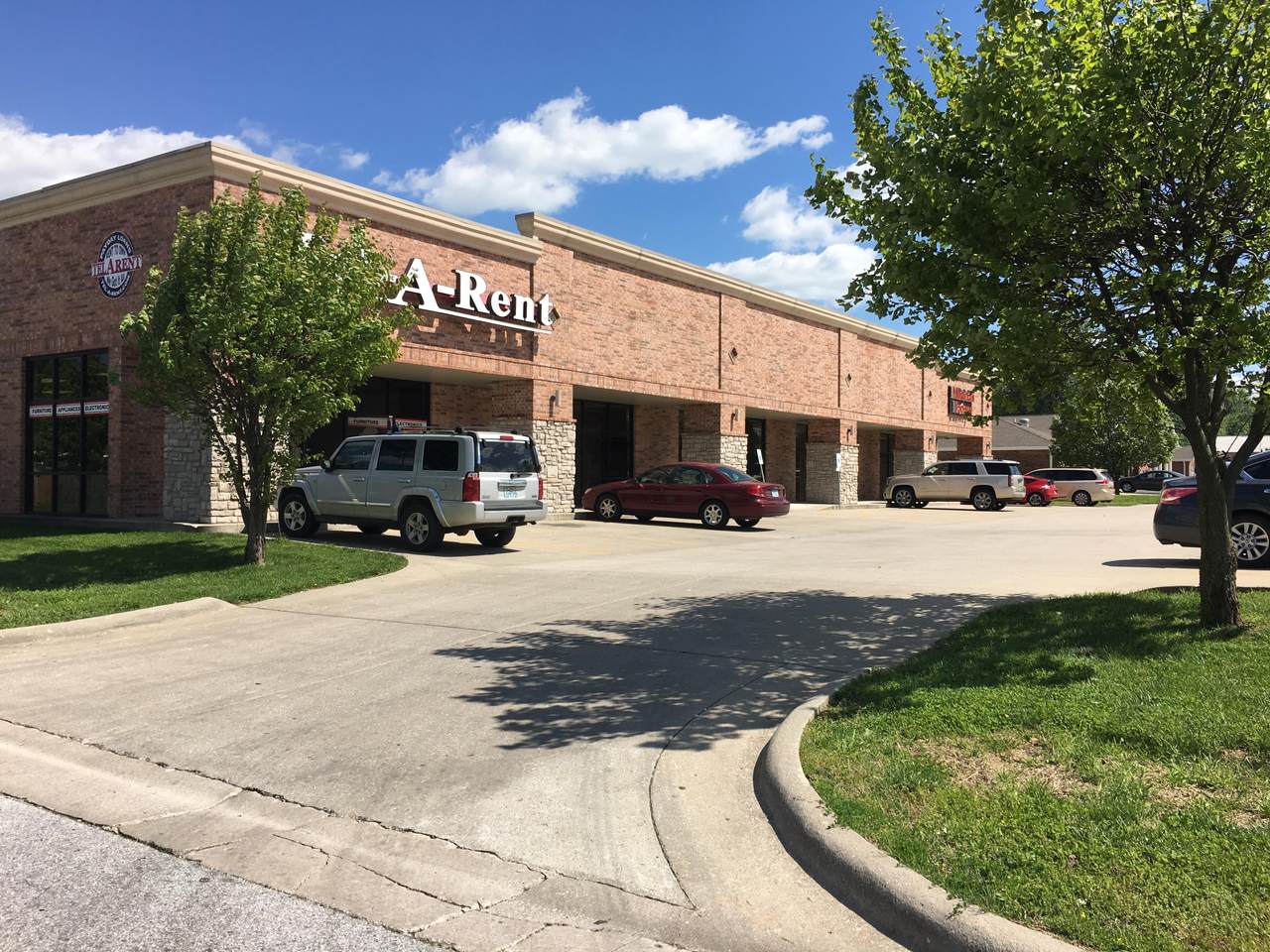 904 Main Street - Photo 1