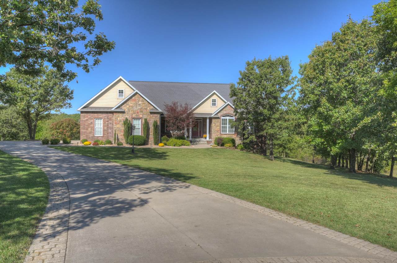 5650 Robinwood Road - Photo 1