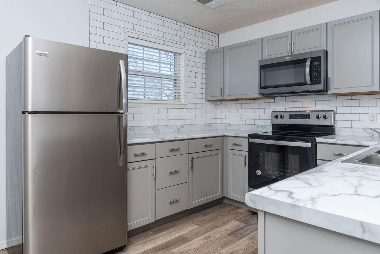 103 Garden Circle - Photo 1