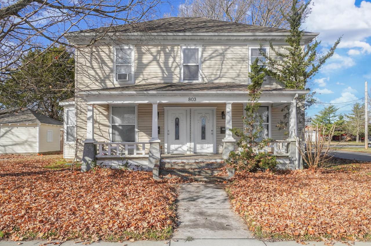 803 Hickory - Photo 1