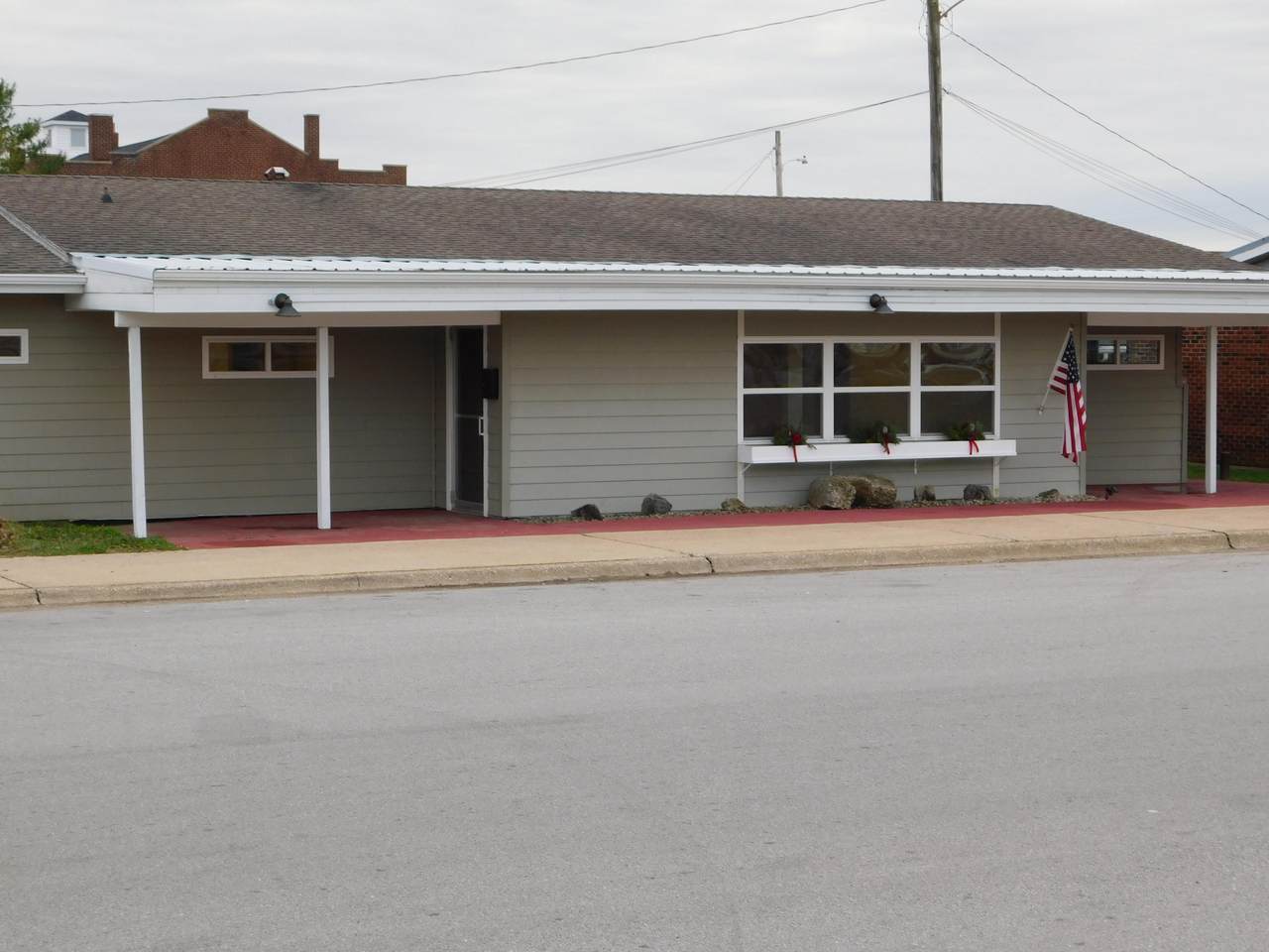 106 Chestnut St - Photo 1