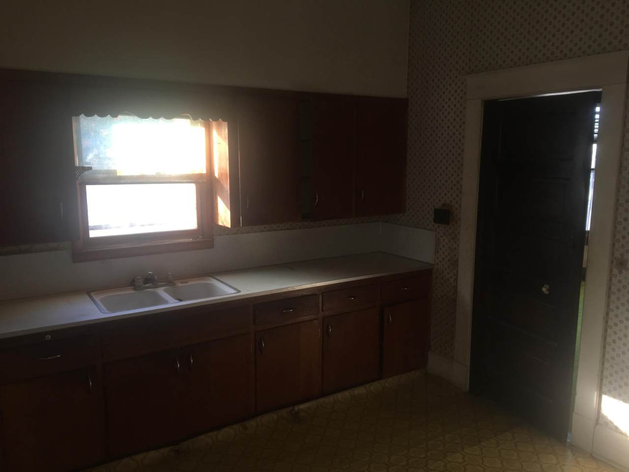 482 Main Street - Photo 1