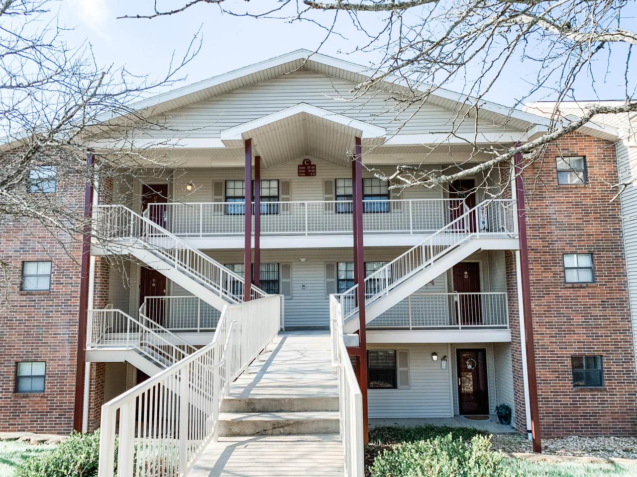 350 Wildwood Drive - Photo 1