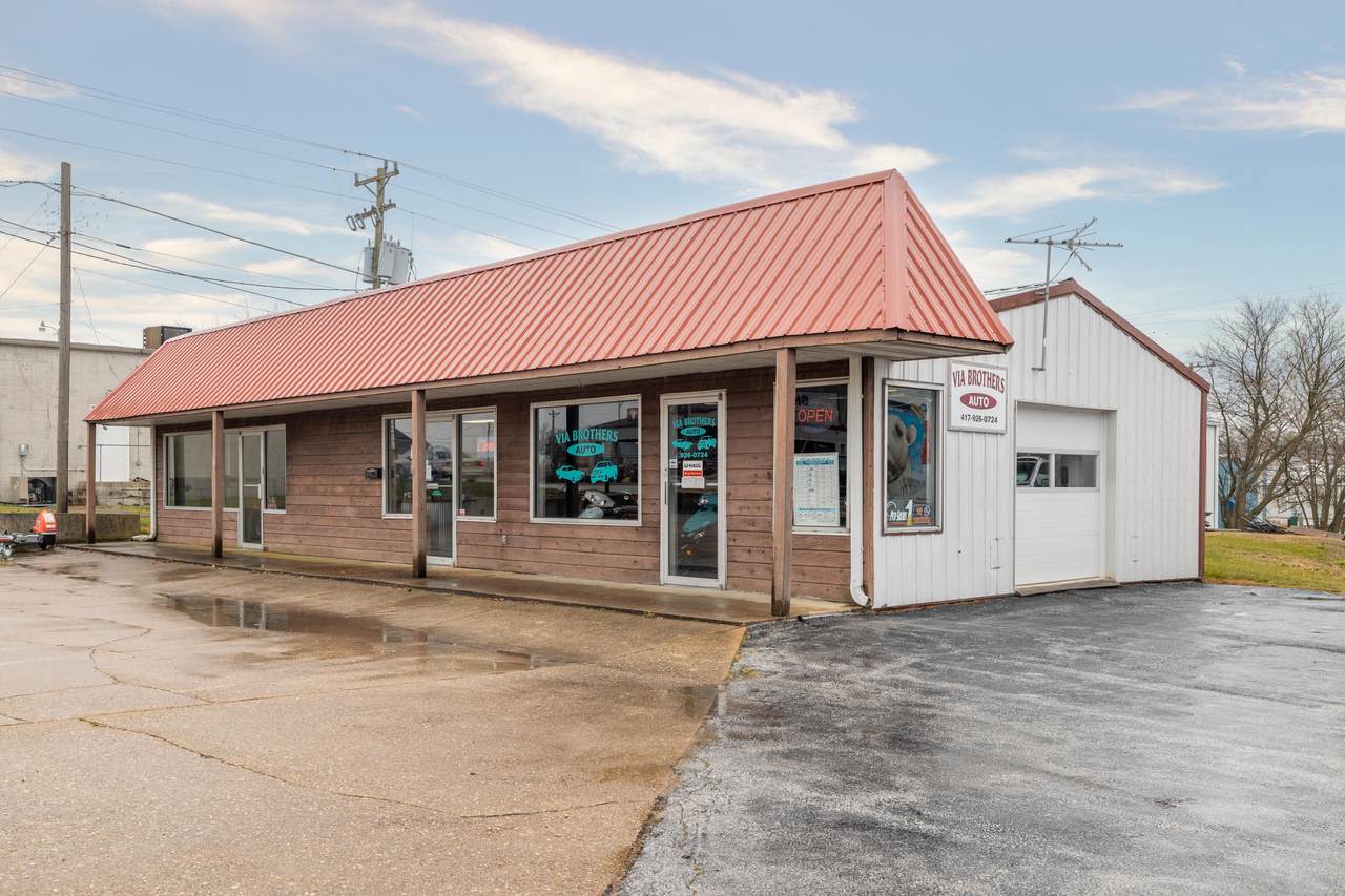 208 3rd Street - Photo 1