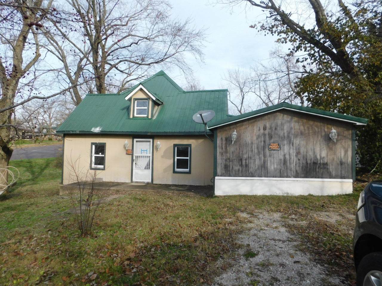 404 2nd Street - Photo 1