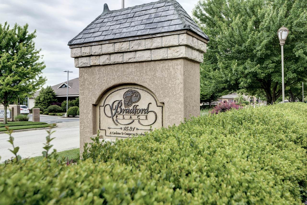 1531 Bradford Parkway - Photo 1