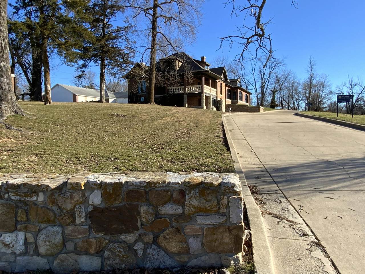 926 Main Street - Photo 1