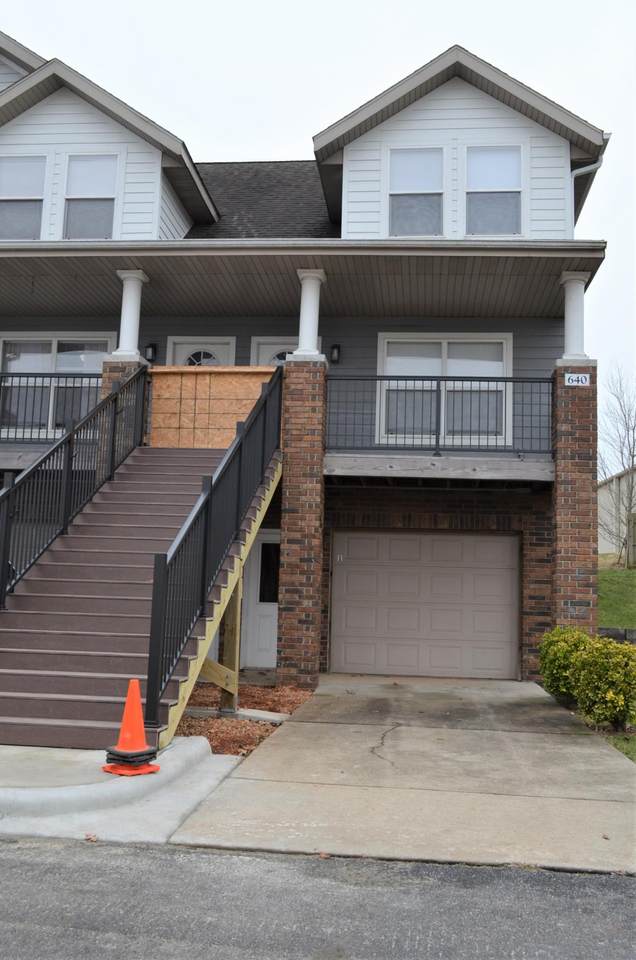 640 Spring Valley Circle - Photo 1