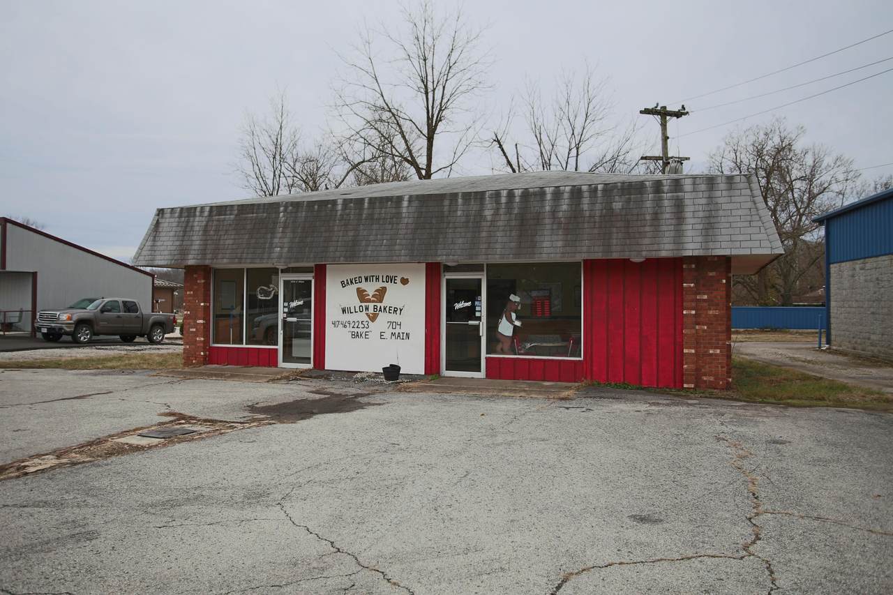 704 Main Street - Photo 1
