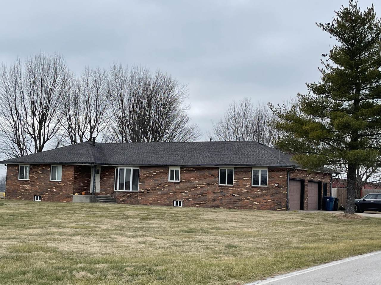 6748 Farm Road 160 - Photo 1