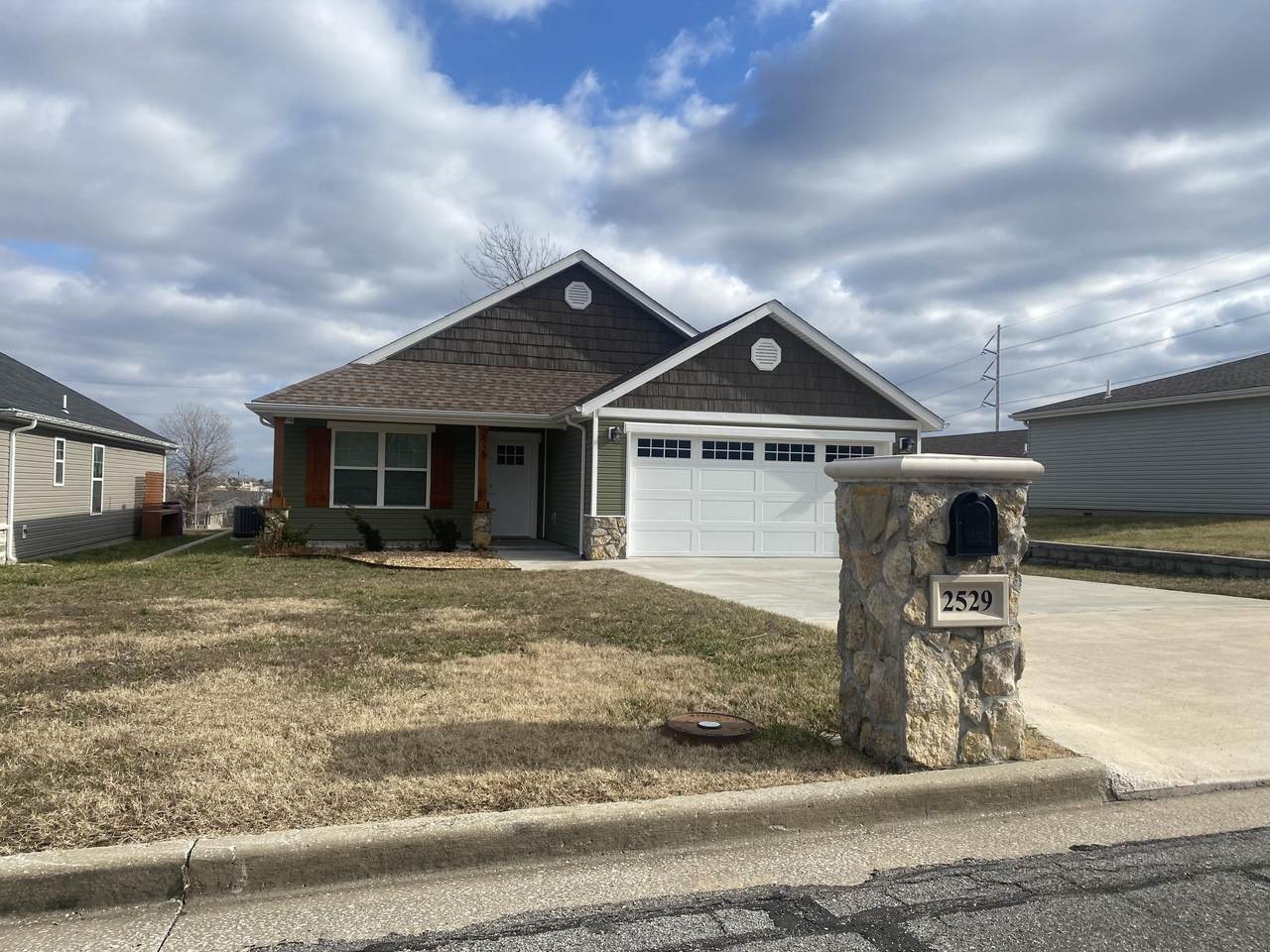 2529 Willard Avenue - Photo 1