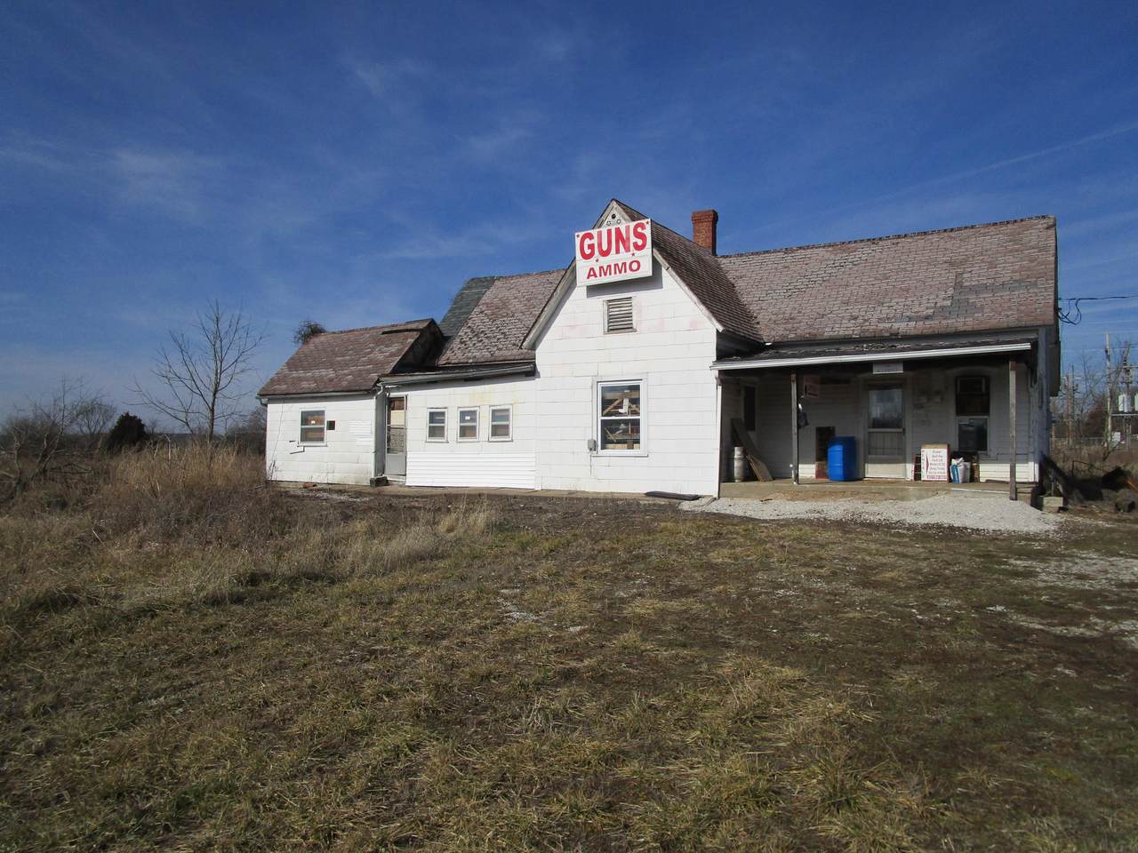 606 Fisher Street - Photo 1