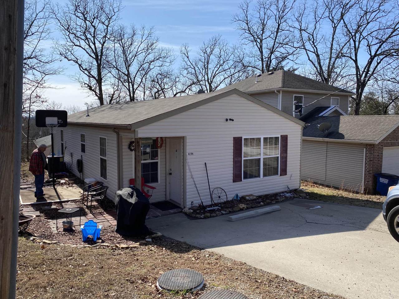 4194 Oakwood Road - Photo 1