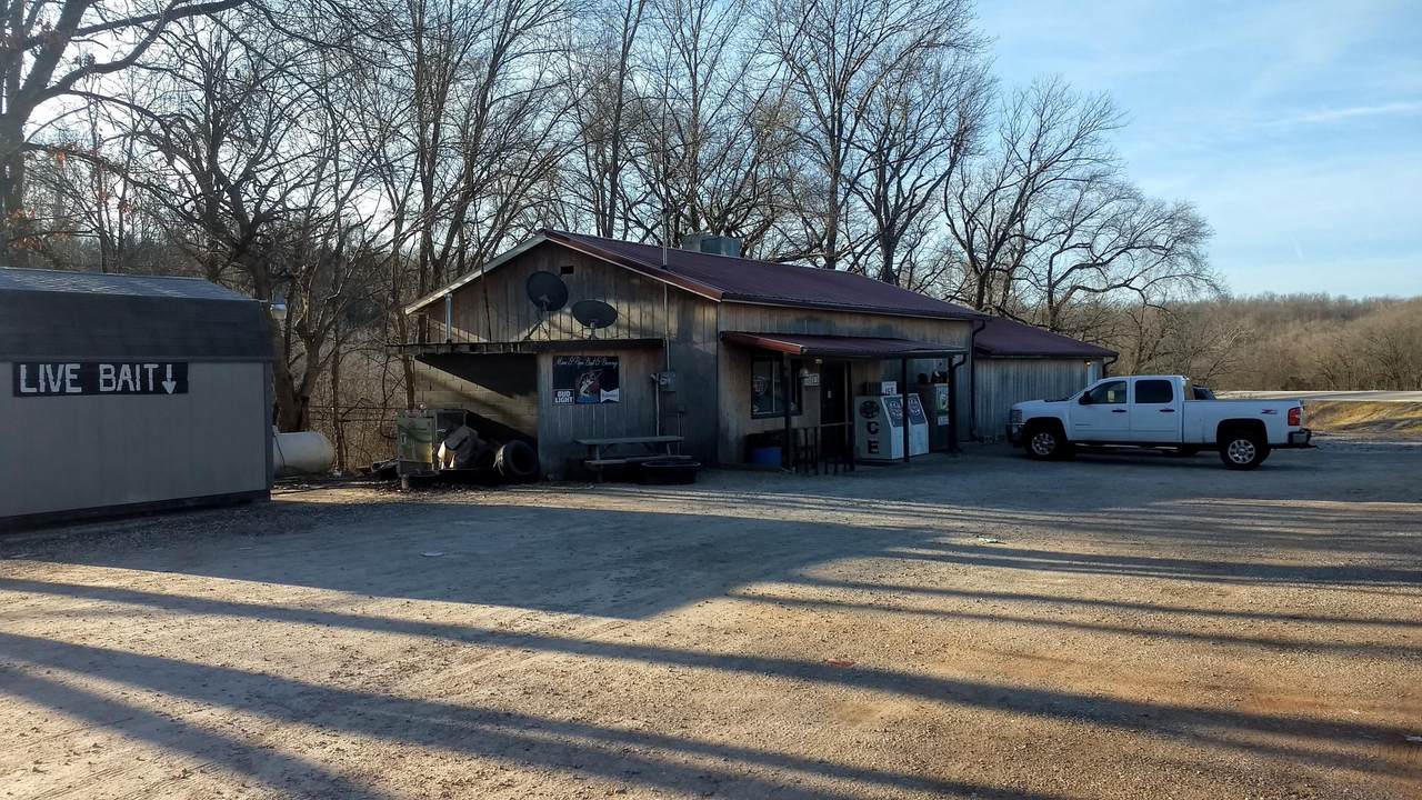 8348 8348 South State Highway 5 - Photo 1