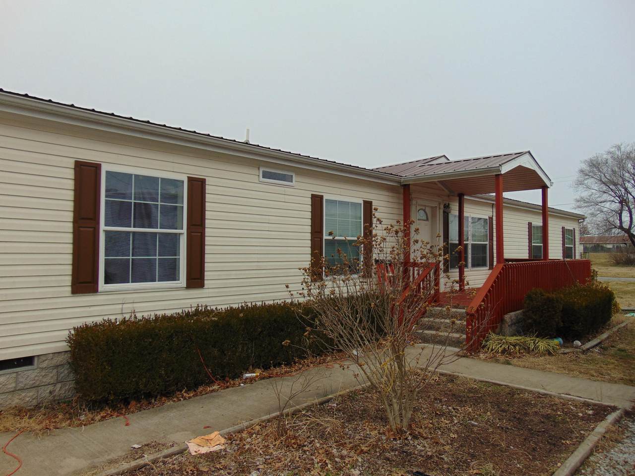 219 Gardner Avenue Avenue - Photo 1