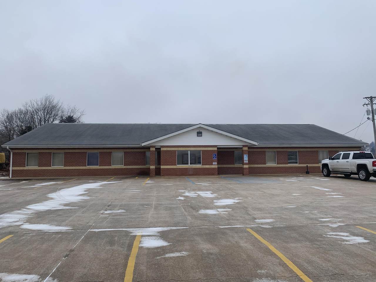 719 Ash Street - Photo 1