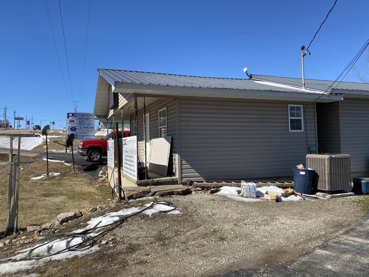 808 Springfield Road - Photo 1