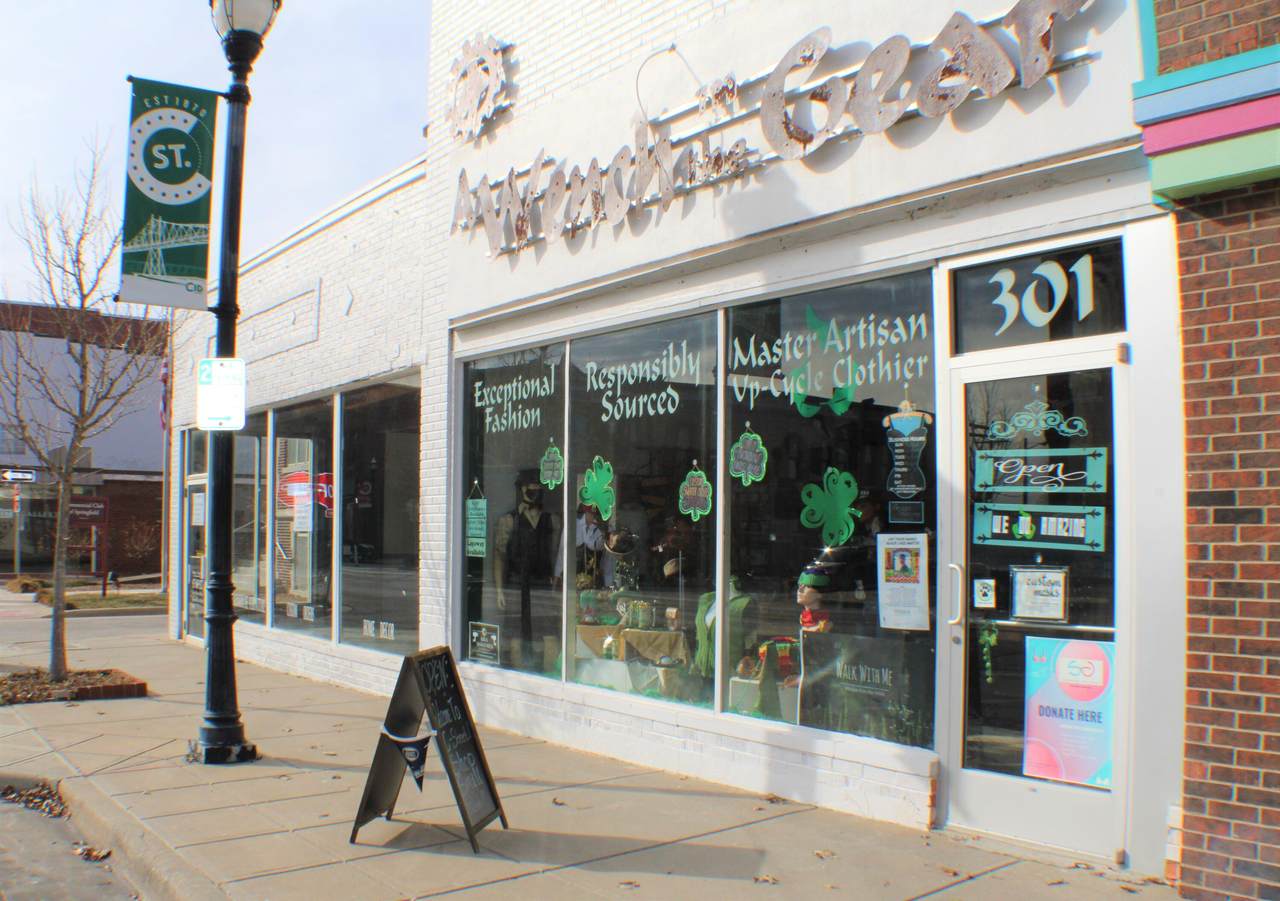 301 Commercial Street - Photo 1