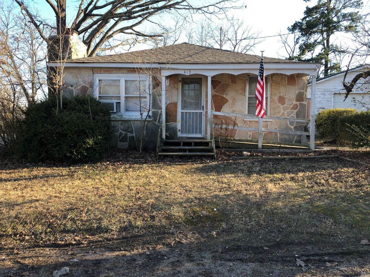 413 7th Street - Photo 1