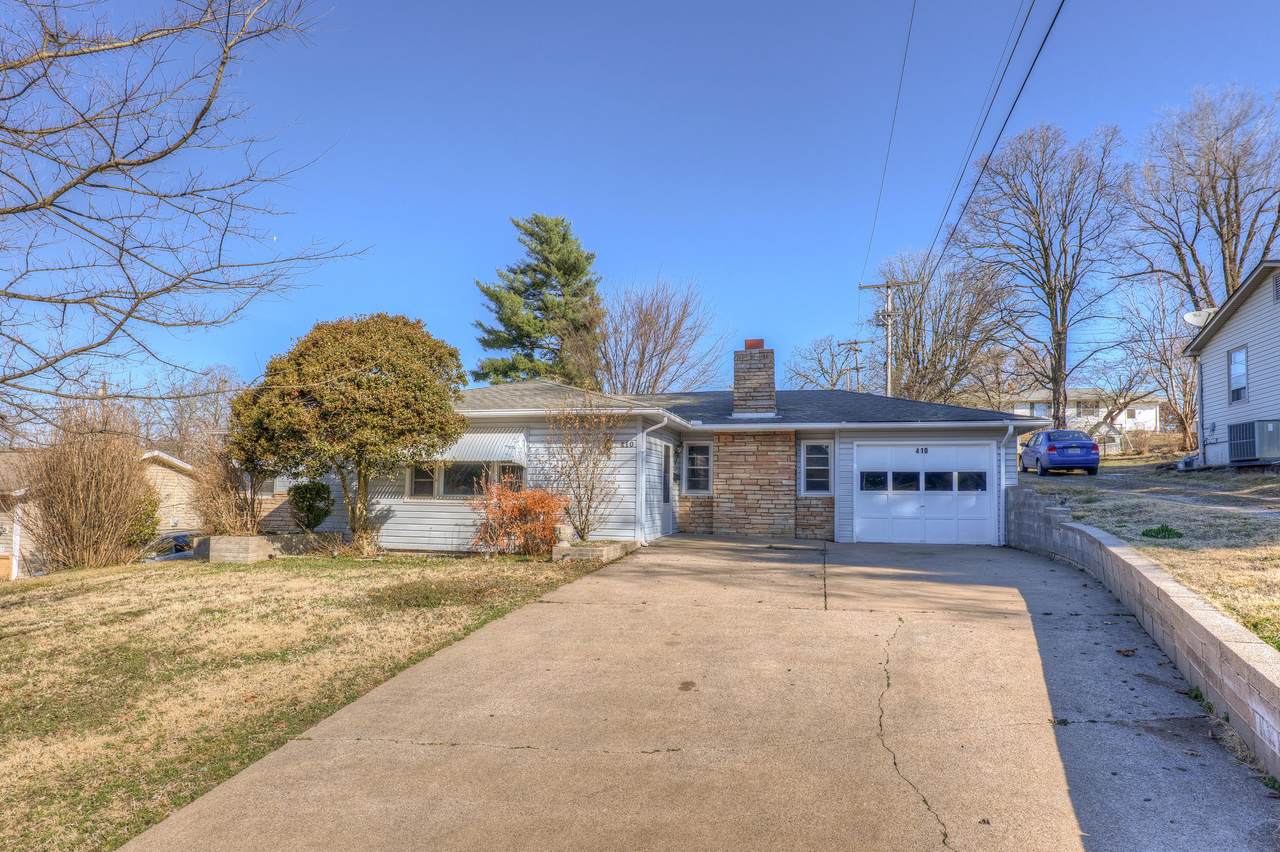 410 Glenview - Photo 1