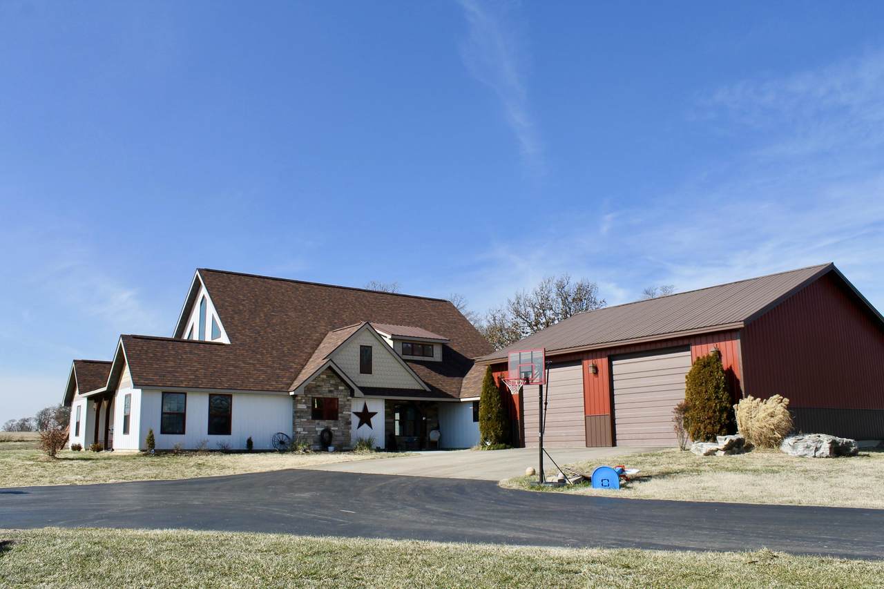 15565 Lawrence 1250 - Photo 1