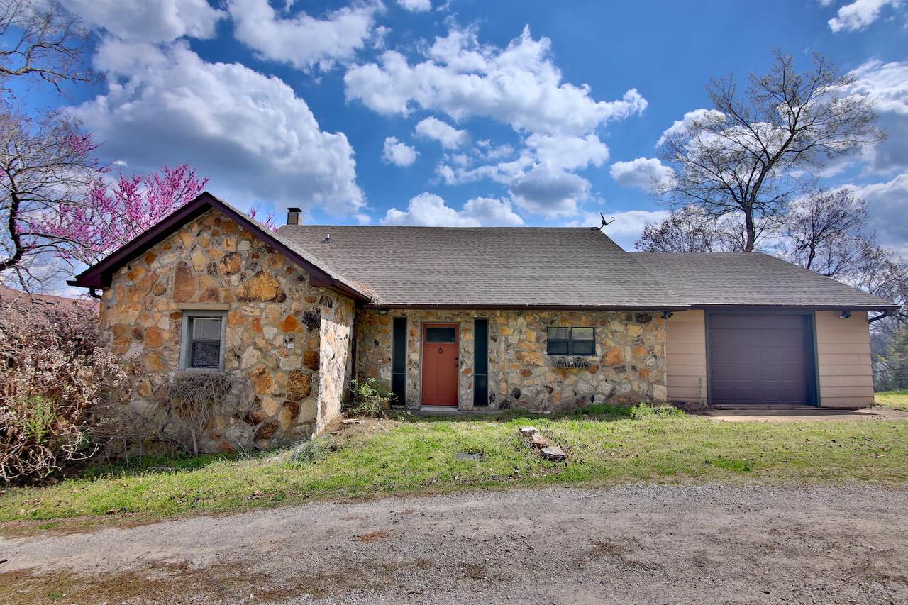 356 River Vista Drive - Photo 1