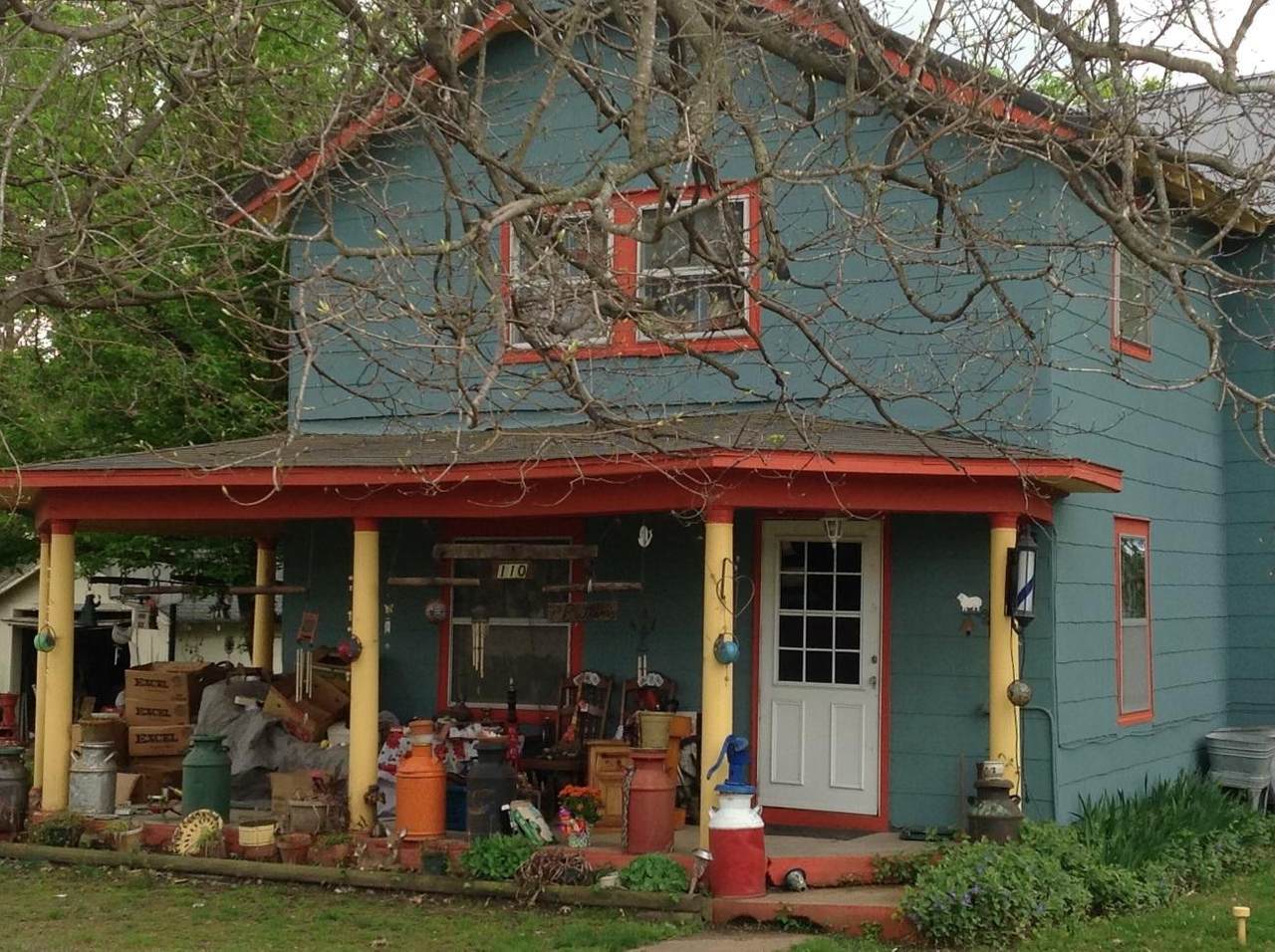 110 Missouri Street - Photo 1