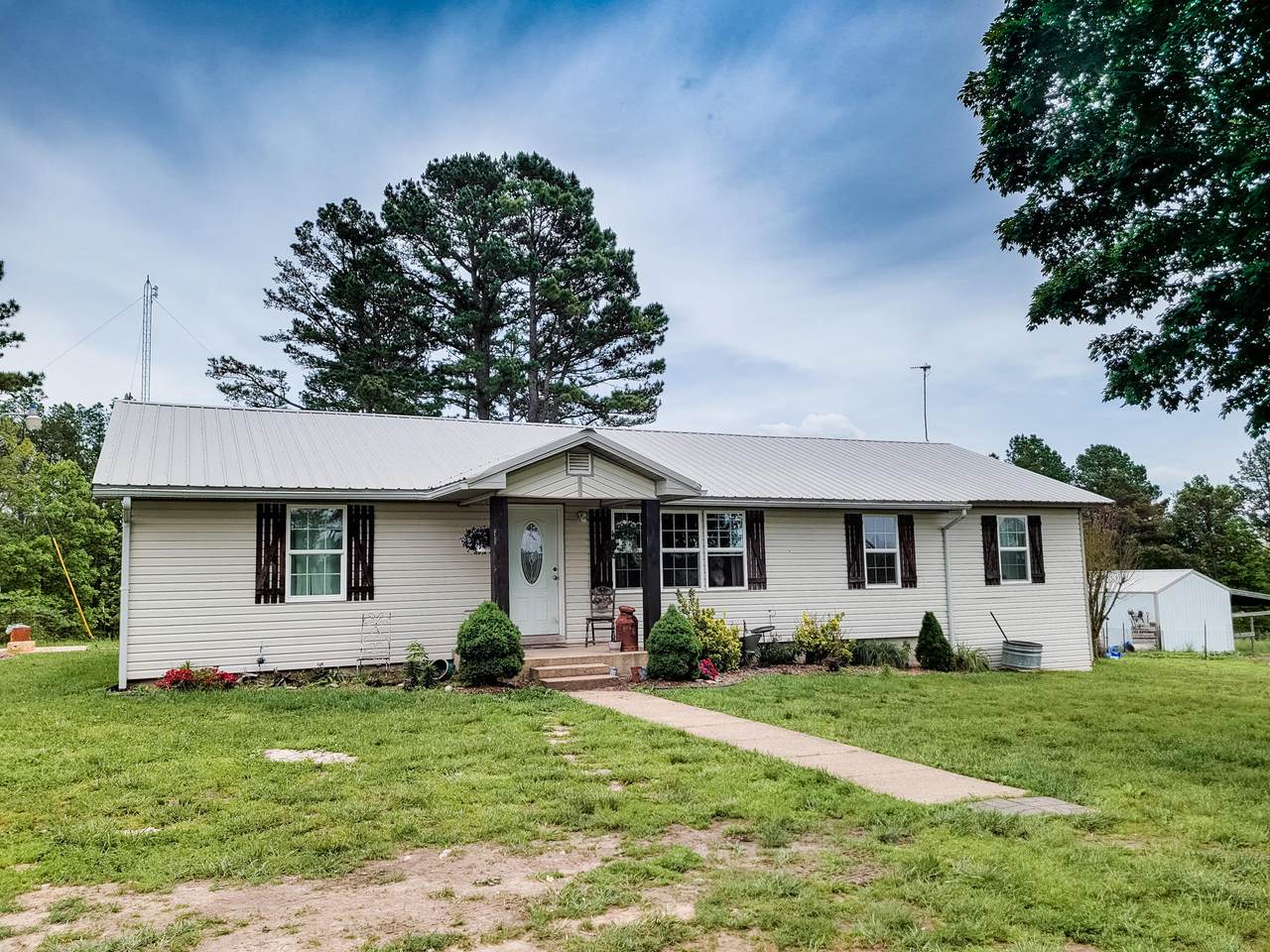 1598 Harlow Road - Photo 1