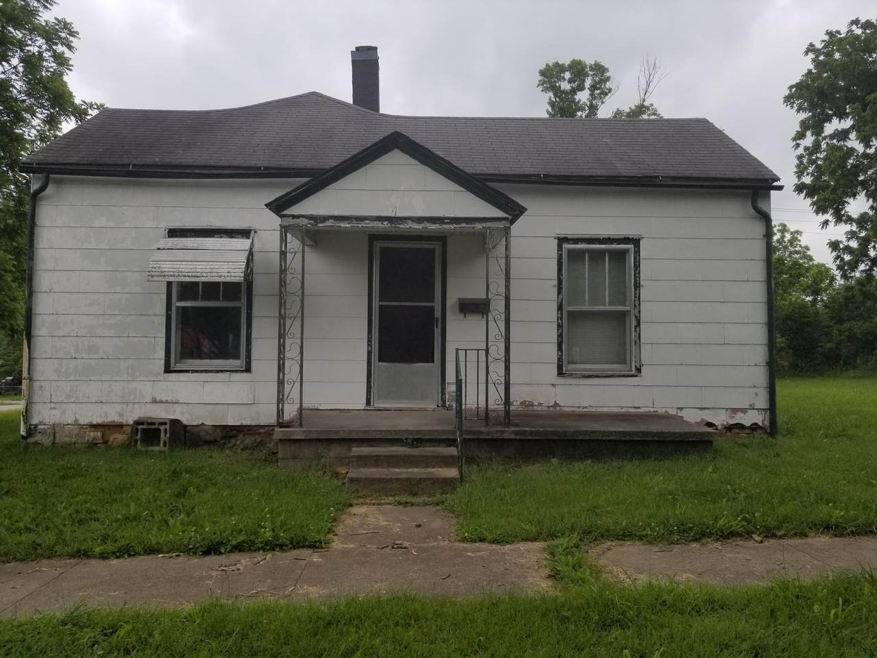 111 Grand Avenue - Photo 1