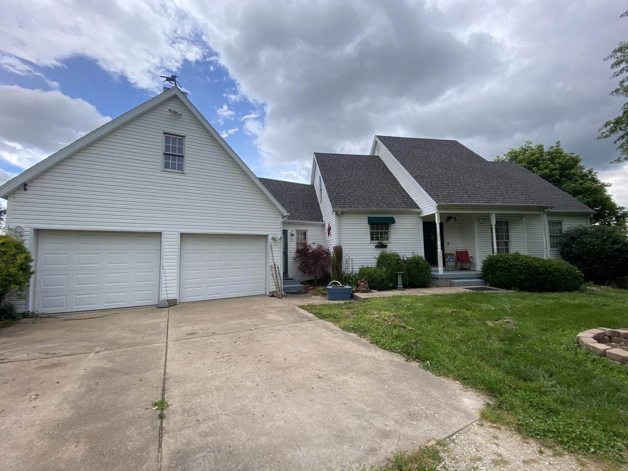 551 Billy Joe Road - Photo 1