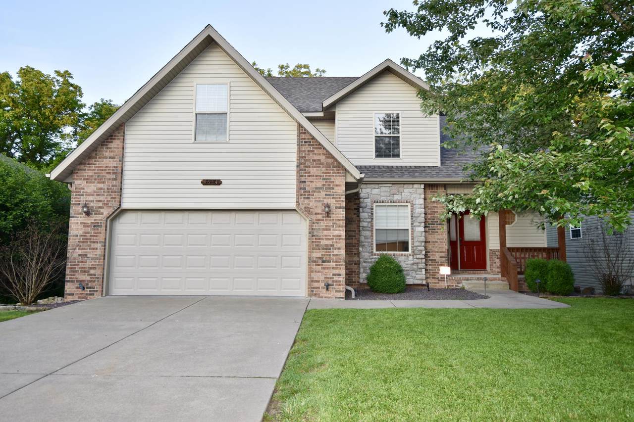 4654 Elizabeth Drive - Photo 1