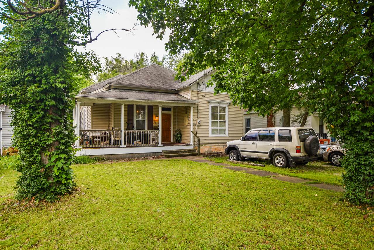 1110 Walnut Street - Photo 1