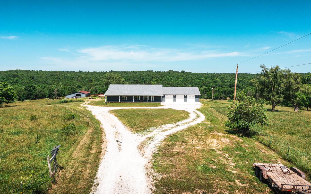 11299 Pettis Lane - Photo 1
