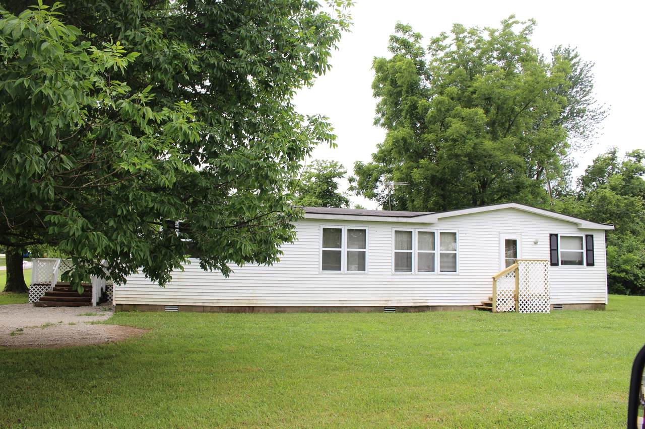 121 Alberta Street - Photo 1