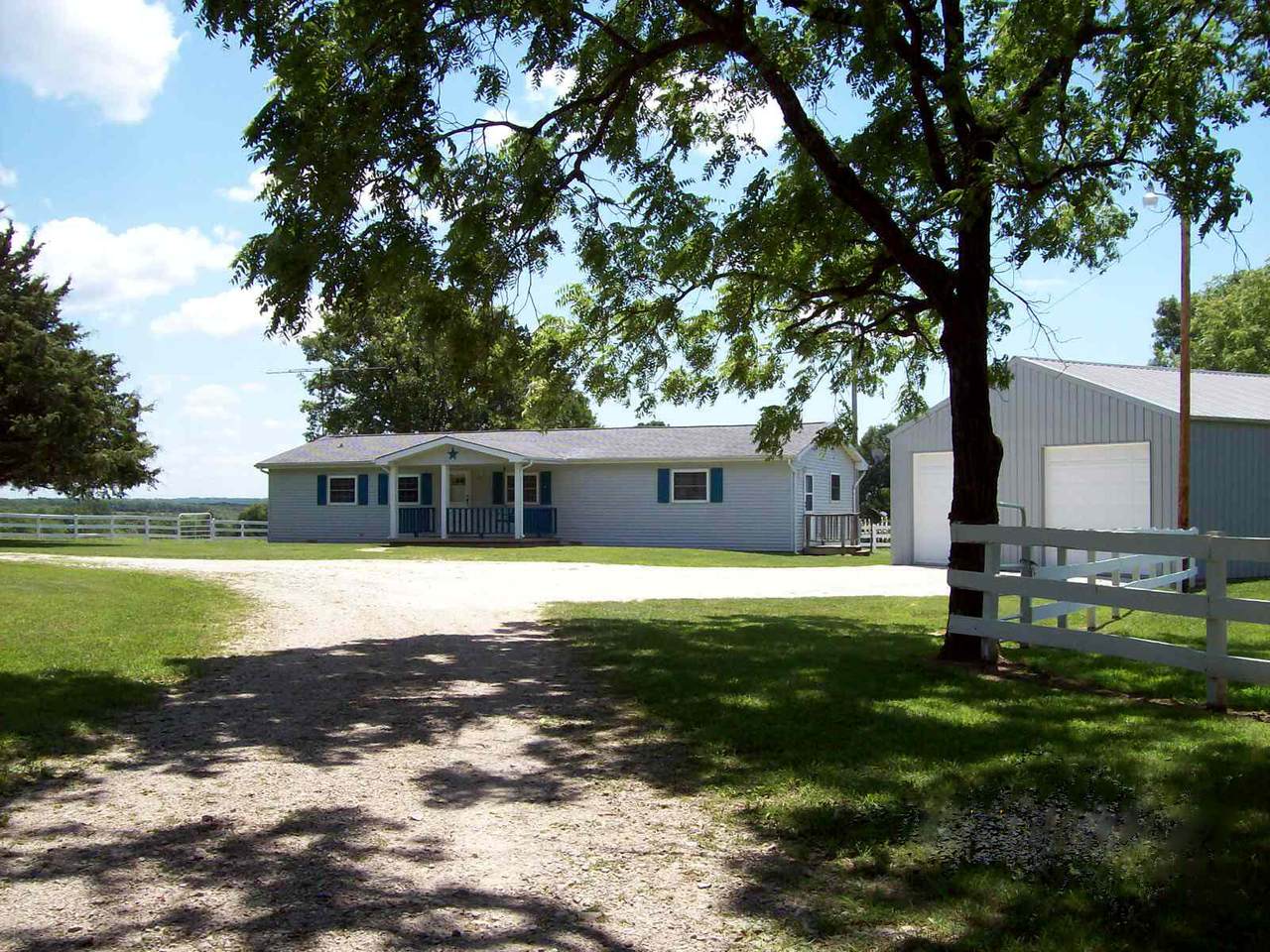 11160 County Road 5340 - Photo 1