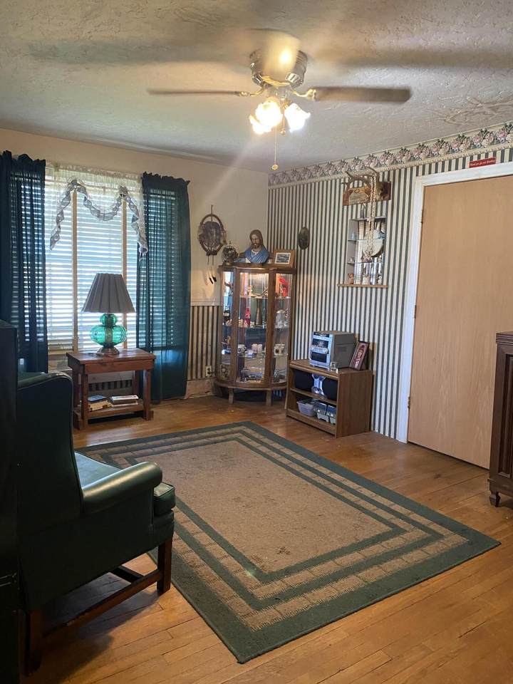 420 Ozark St - Photo 1
