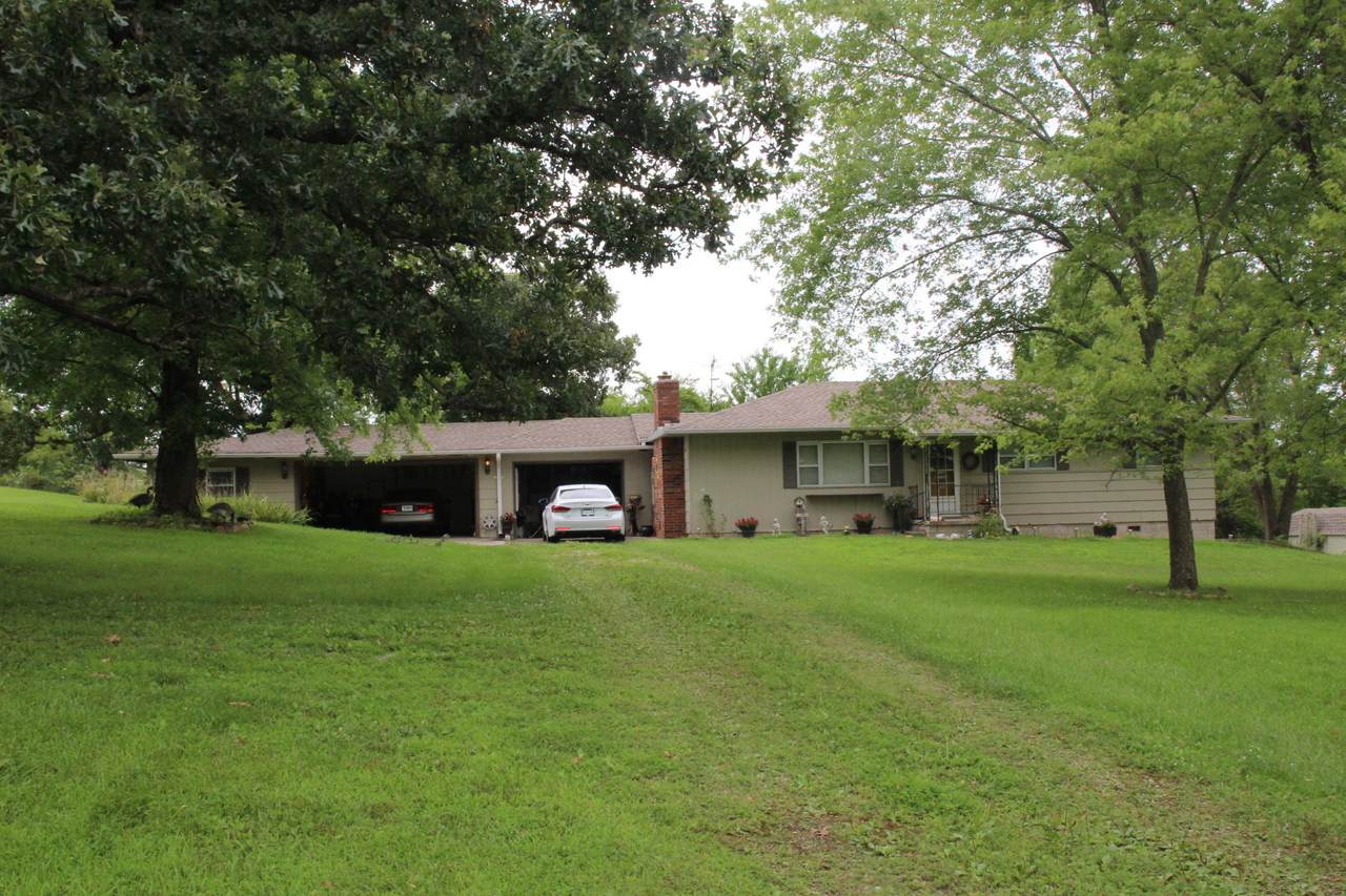 19447 Highway H - Photo 1
