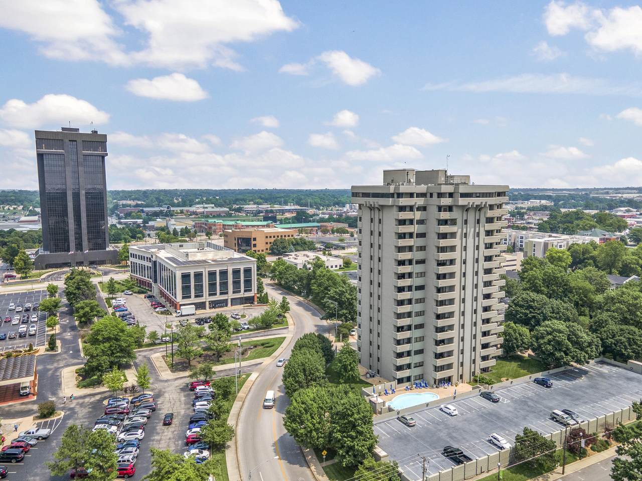 350 John Q Hammons Parkway - Photo 1
