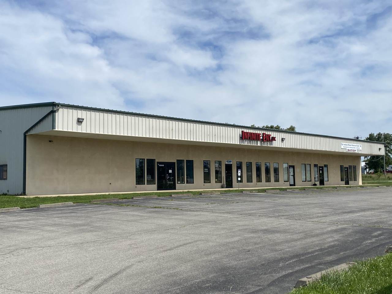 1593 North Us Highway 63 - Photo 1